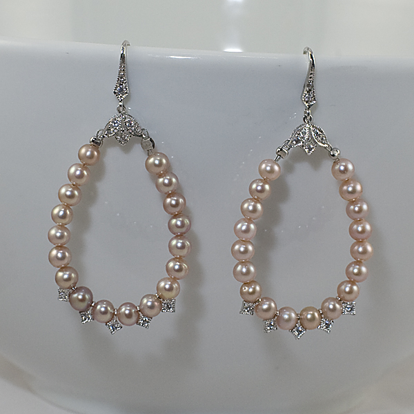 "Ashley" Pearl Earring set - Click Image to Close